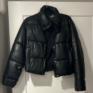 Zara Women's Black Puffer Jacket